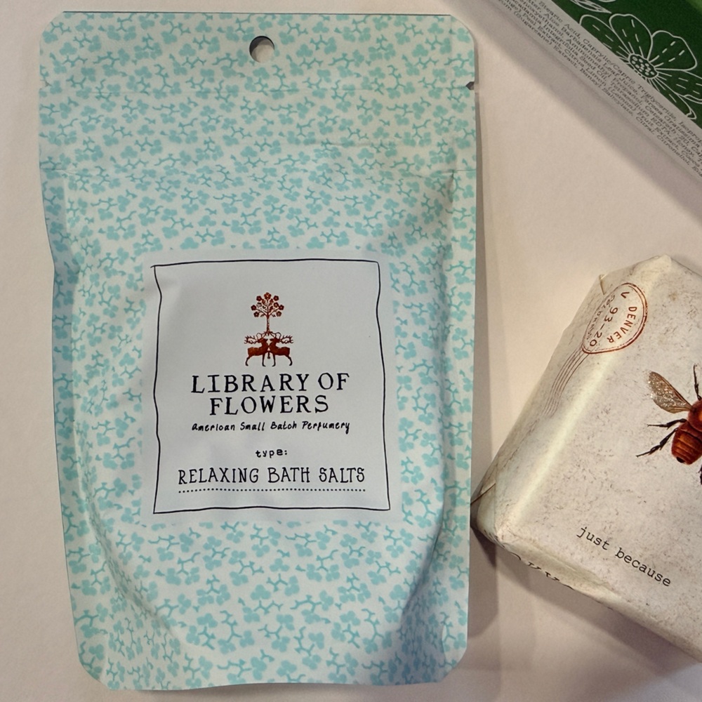 Lot (3) of The Cottage Greenhouse, Library of Flowers, and TokyoMilk Body care - Picture 2 of 8